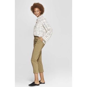 Cream & Black Blouse 🖤